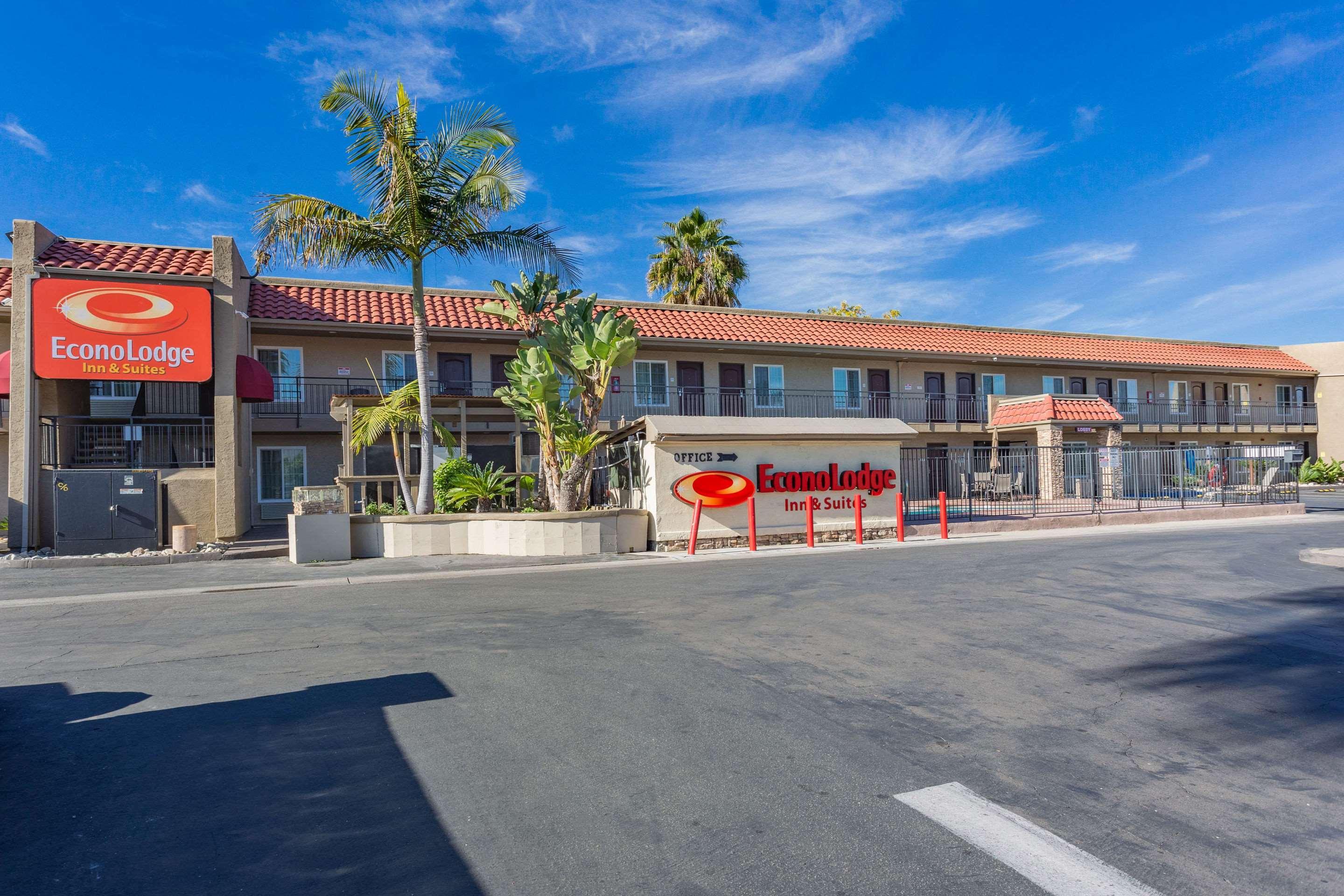 Econo Lodge Inn & Suites Escondido Downtown Zewnętrze zdjęcie