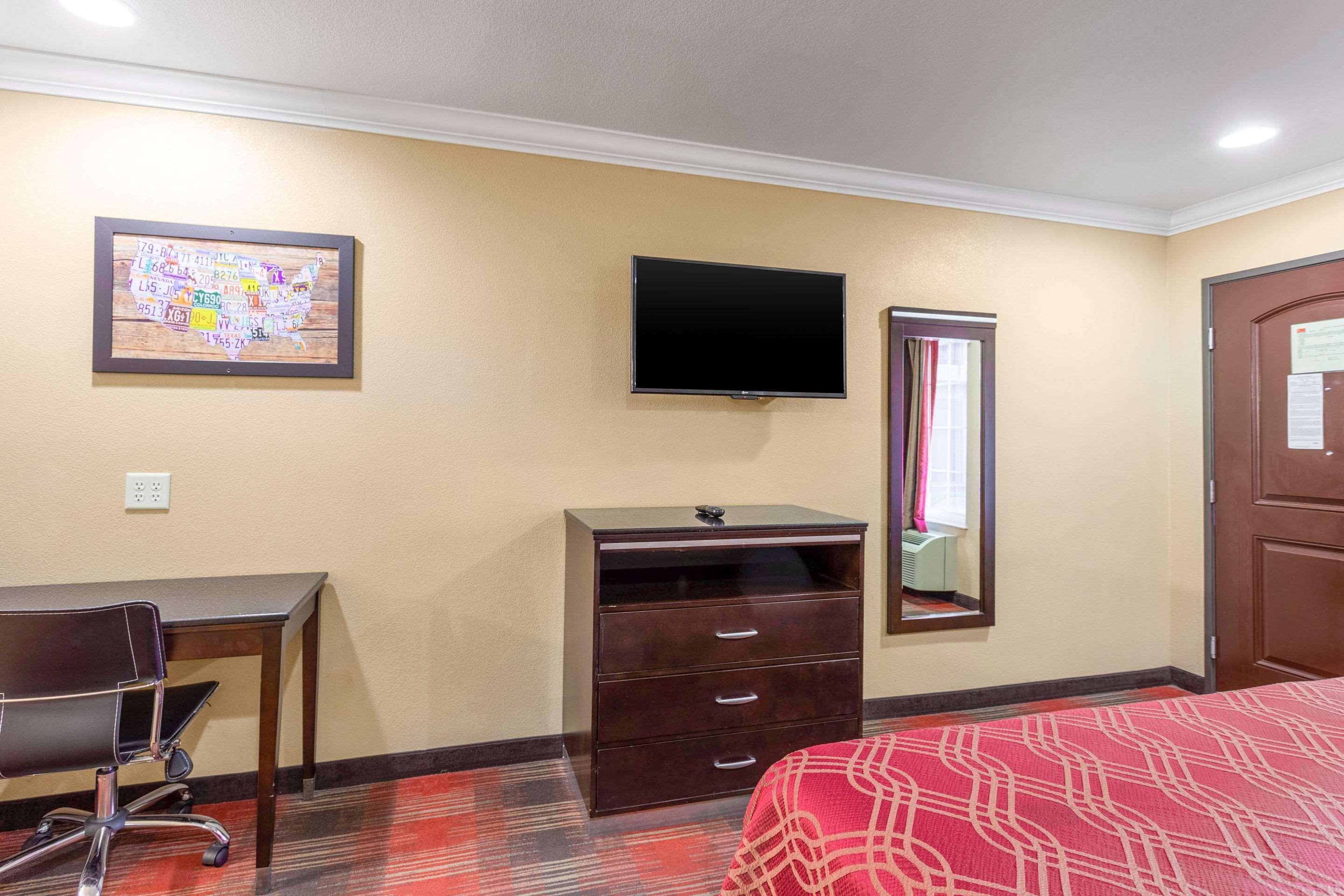 Econo Lodge Inn & Suites Escondido Downtown Zewnętrze zdjęcie